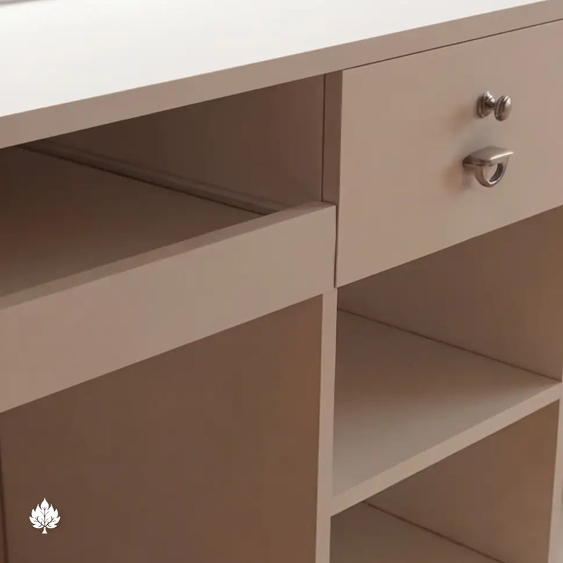 Alithia · Front Reception Desk