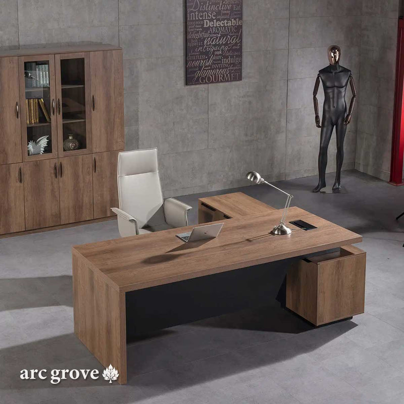 Escritorio ejecutivo Maverick de 71 a 95