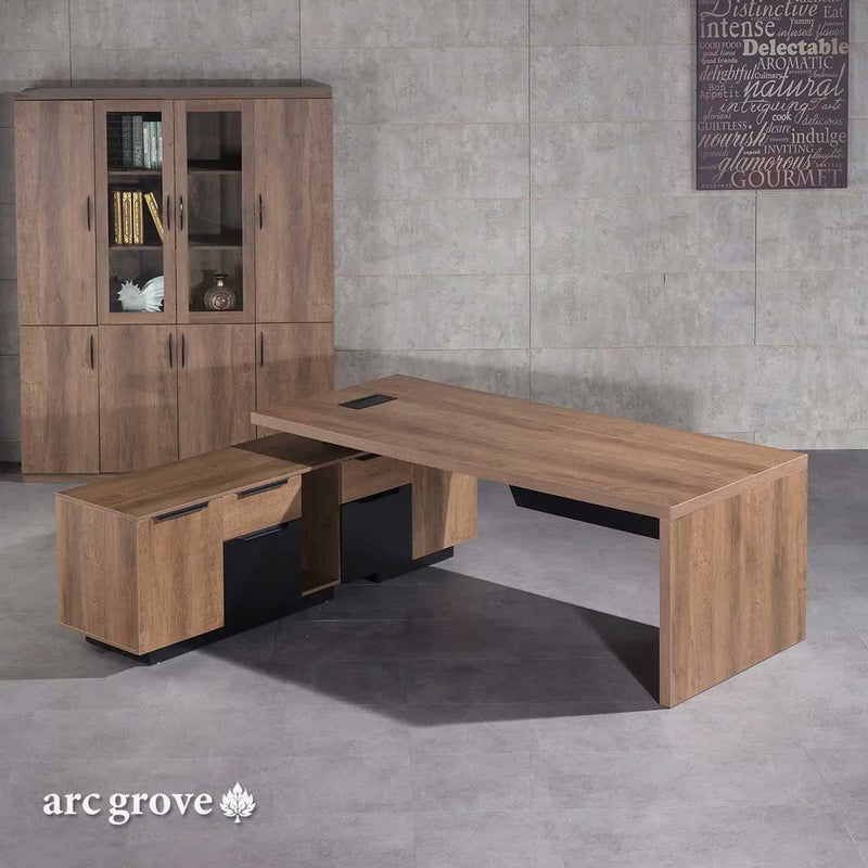 Escritorio ejecutivo Maverick de 71 a 95