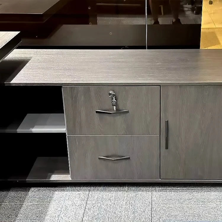 Benet ยท Modern L-Shaped Executive Desk