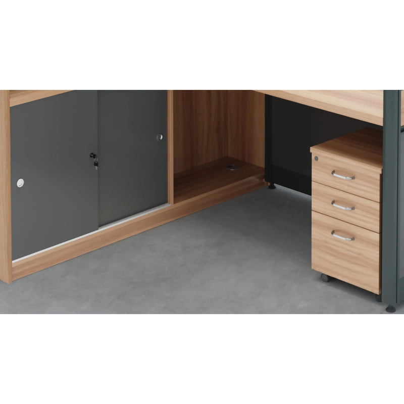 Brynn ยท L-Shaped Cubicle Workstation