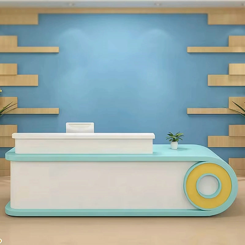 Cassian ยท Front Reception Desk