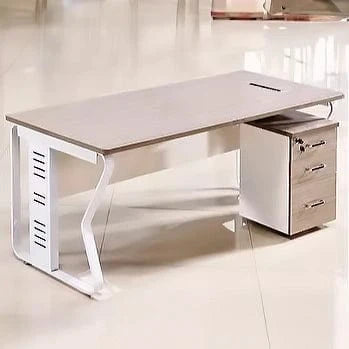 Catalina ยท Executive Desk w/ Mobile Storage