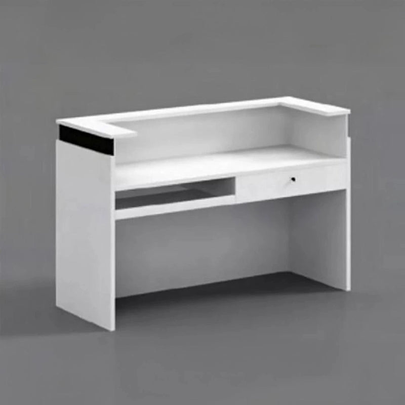 Elric · Front Reception Desk