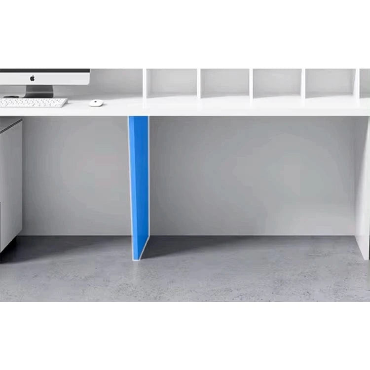 Levi ยท Front Reception Desk