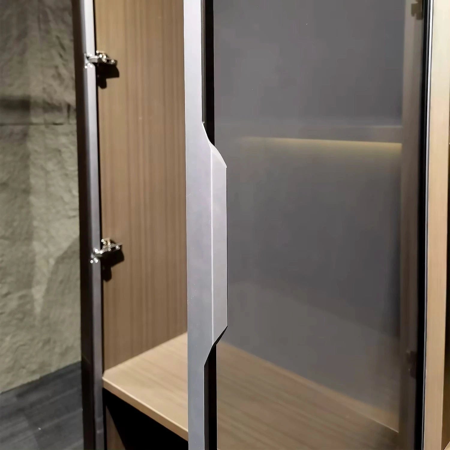 Logan ยท Modern Office Shelves