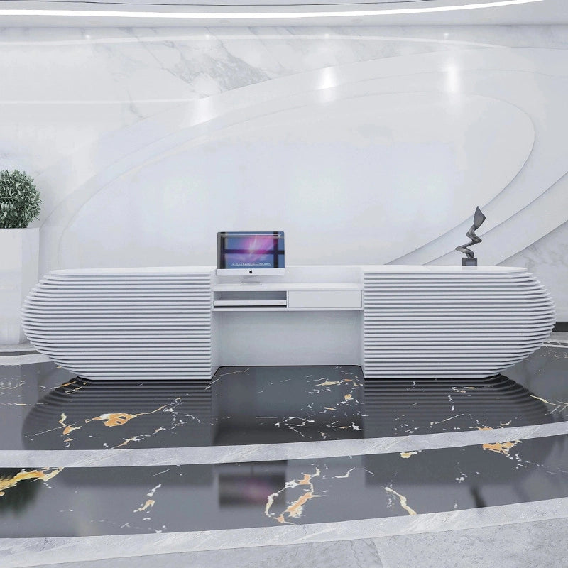 Lynch · Front Reception Desk