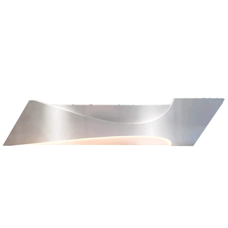 Lyssandra · Front Reception Desk