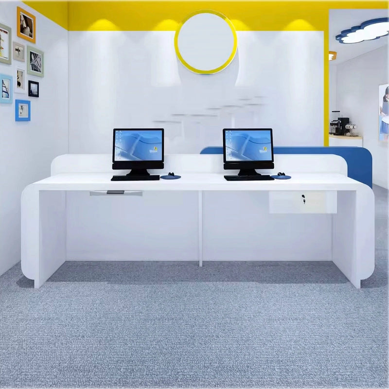 Maelor ยท Front Reception Desk