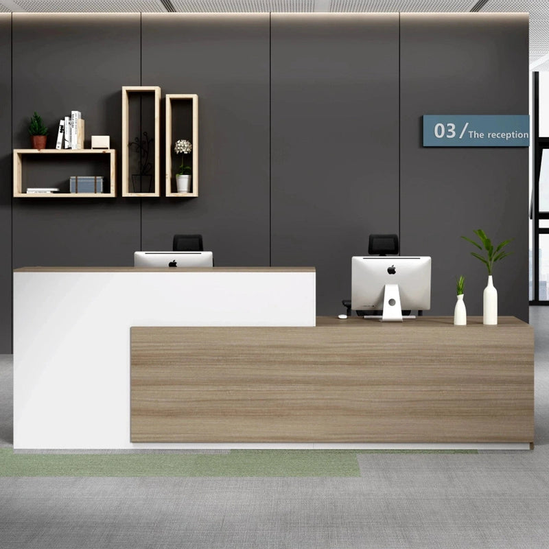 Maximilian · Front Lobby Desk