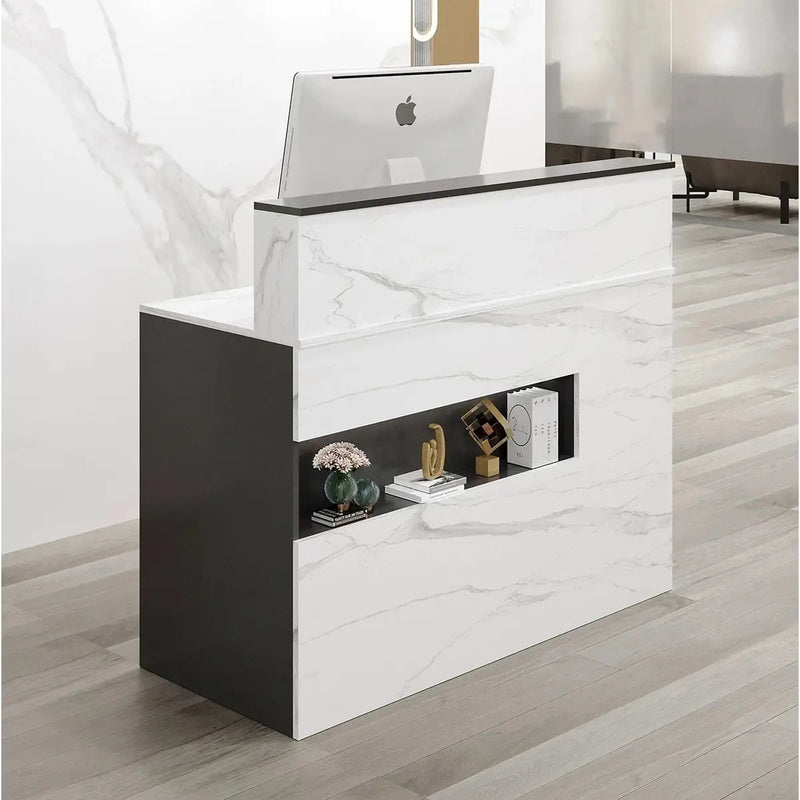 Natalia · Greeter Station