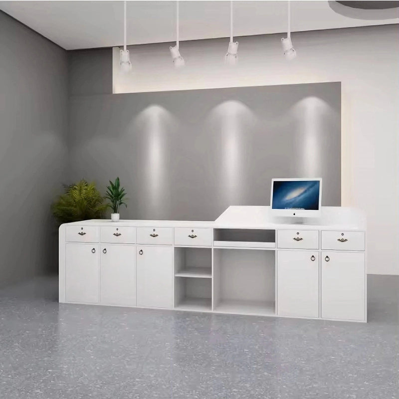 Nyssa · Front Reception Desk
