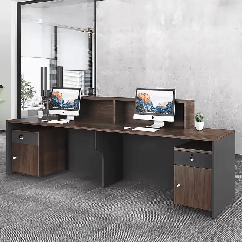Taviel ยท Front Reception Desk