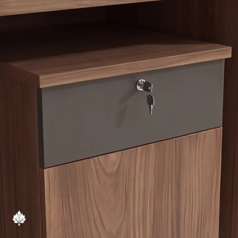 Ismere · Front Reception Desk