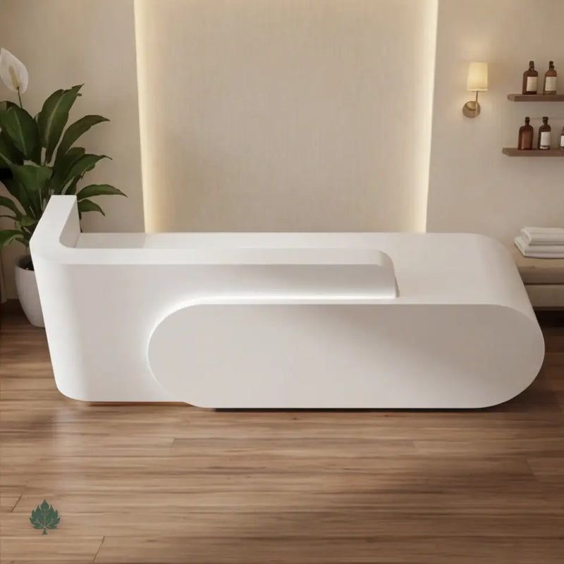 Odette · Front Reception Desk