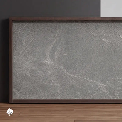 Vicente · Front Reception Desk