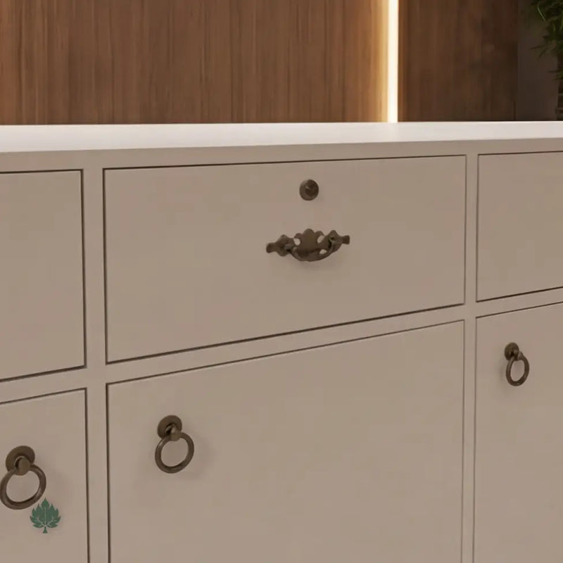 Nyssa · Front Reception Desk