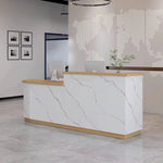 Beatriz · Front Reception Desk