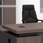 Highlighted charging spot on the Bristol desktop with phone in place