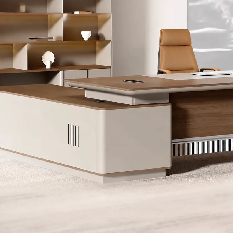 Elston fluted base band and cream pedestal, close view