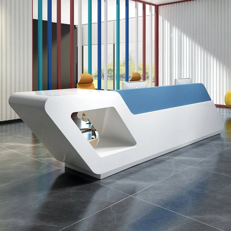 Everleigh · Front Reception Desk