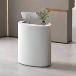 Isla · Front Greeter Station