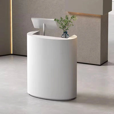 Isla · Front Greeter Station