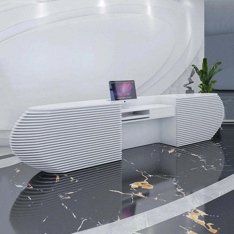 Lynch · Front Reception Desk