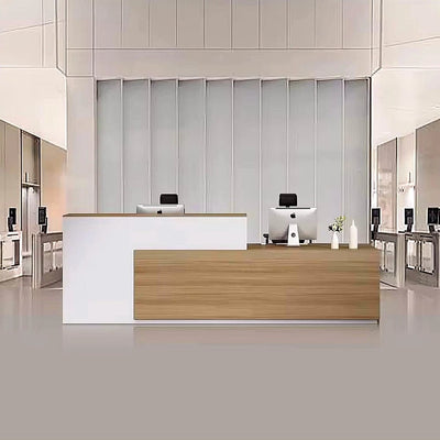 Maximilian · Front Lobby Desk