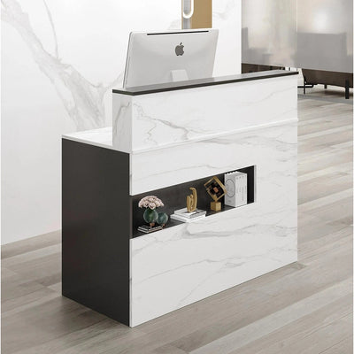 Natalia · Greeter Station