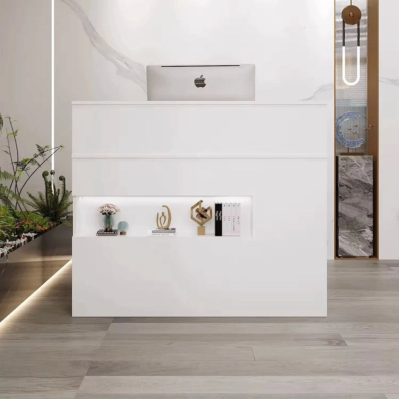 Natalia · Greeter Station