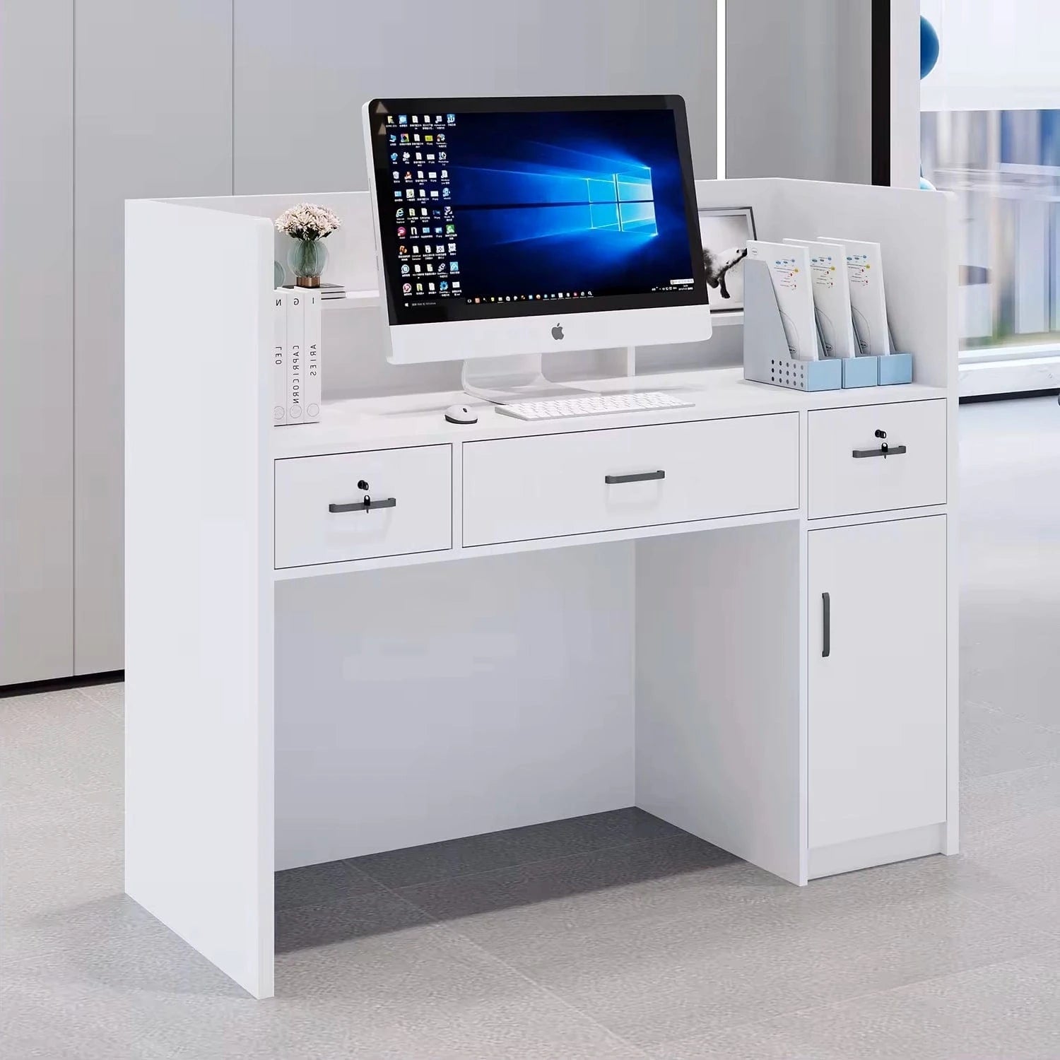 Natalia · Greeter Station