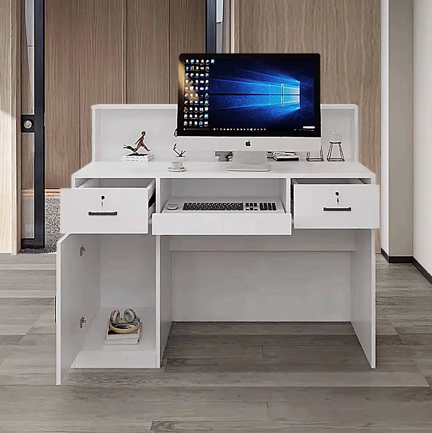 Natalia · Greeter Station