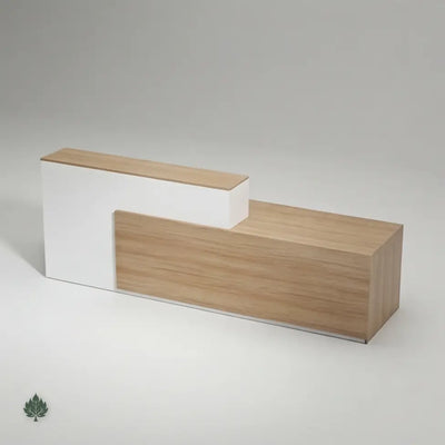 Maximilian · Front Lobby Desk