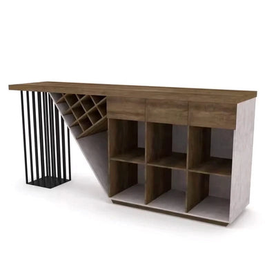 Quinn · Restaurant Hospitality Desk