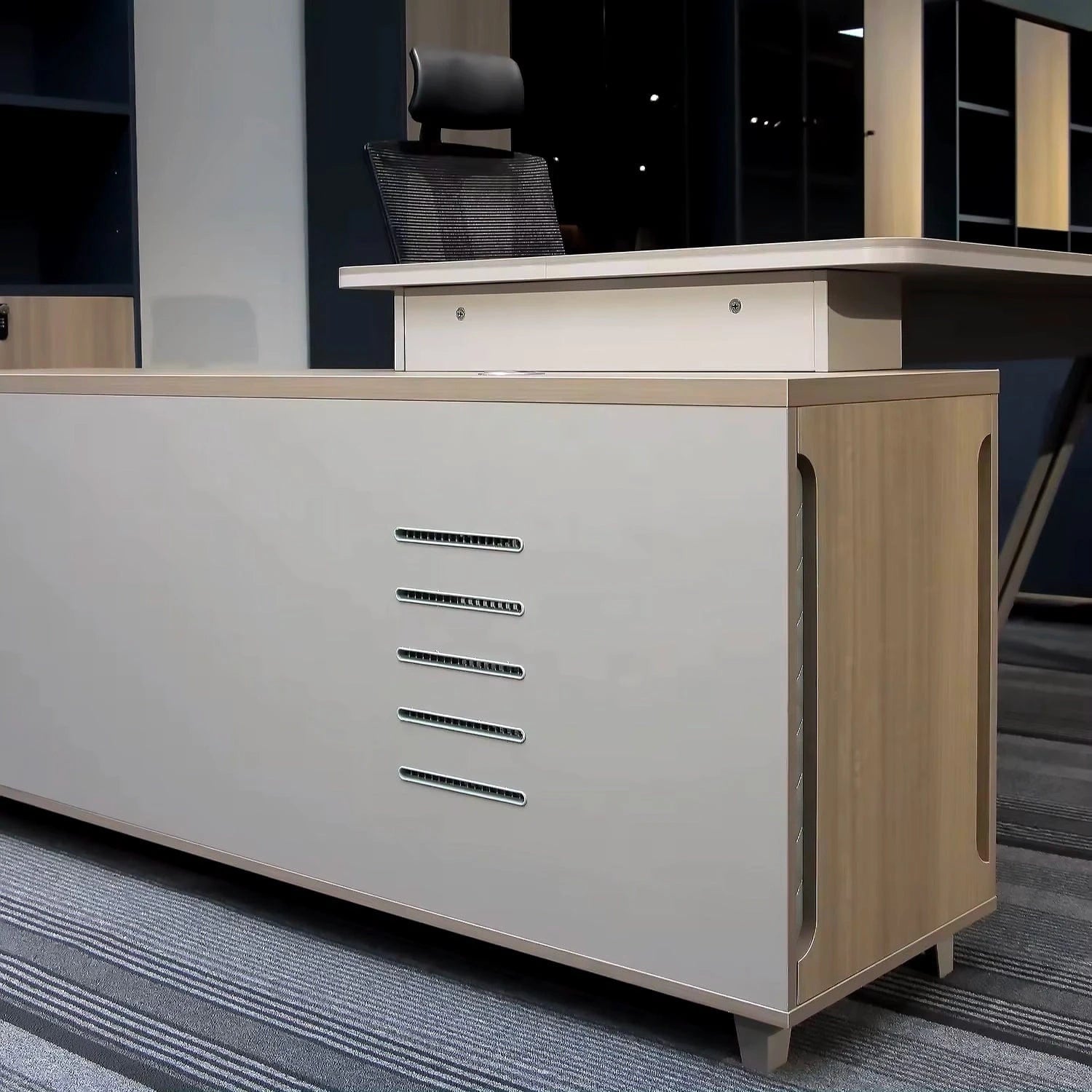 Spain · Modern L-Shaped Executive Desk