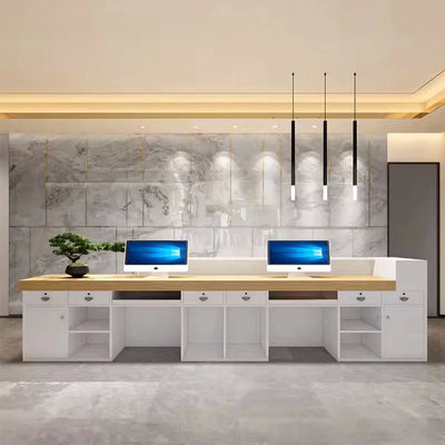 Valina · Front Reception Desk