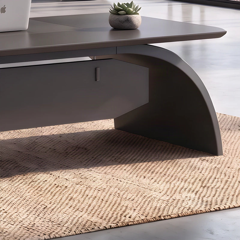 Ventura arched leg and charcoal top, close view